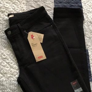 Levi’s NWT size 10 711 Skinny Ankle
